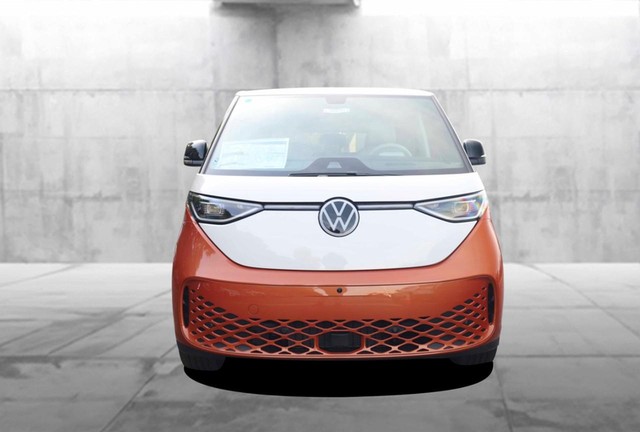 Volkswagen ID BUZZ Vehicle Image 04