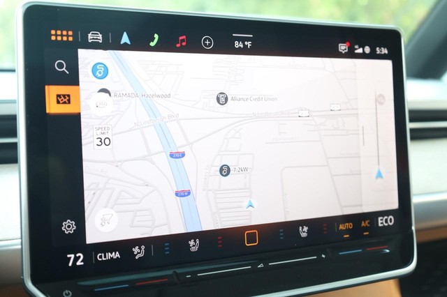 Volkswagen ID BUZZ Vehicle Image 17