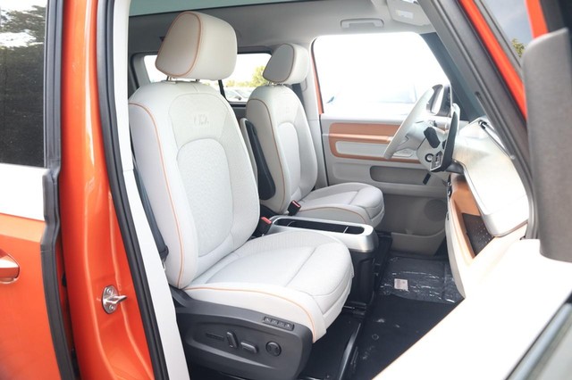 Volkswagen ID BUZZ Vehicle Image 26