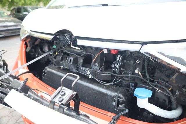 Volkswagen ID BUZZ Vehicle Image 27