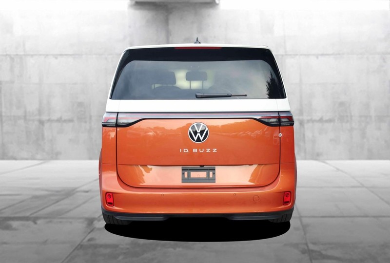 Volkswagen ID BUZZ Vehicle Image 06