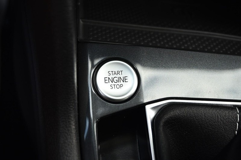 Volkswagen Tiguan Vehicle Image 17