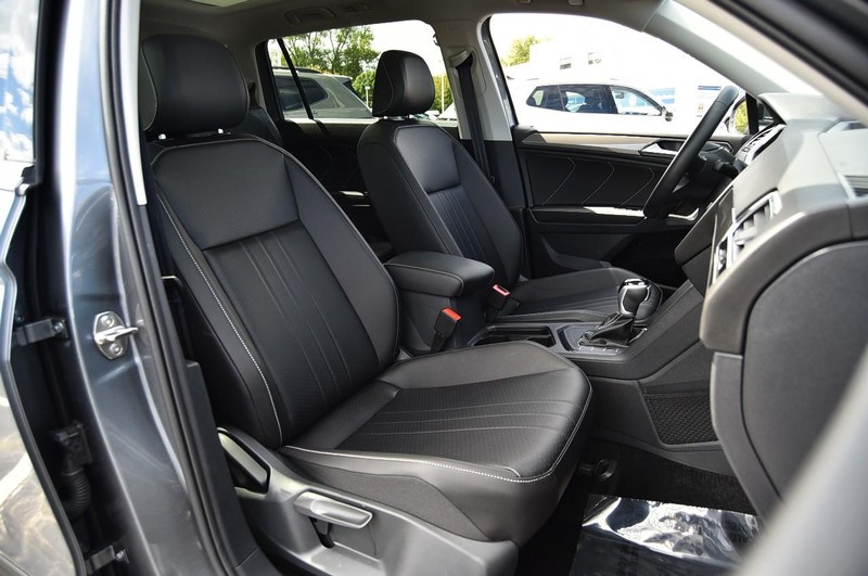 Volkswagen Tiguan Vehicle Image 20