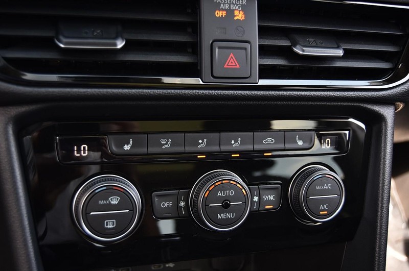 Volkswagen Taos Vehicle Image 15