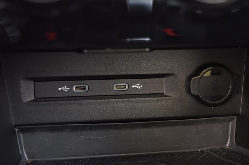 Volkswagen Taos Vehicle Image 16
