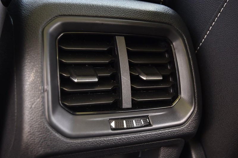 Volkswagen Taos Vehicle Image 23