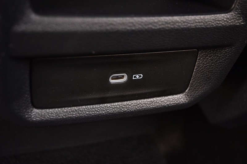 Volkswagen Taos Vehicle Image 24