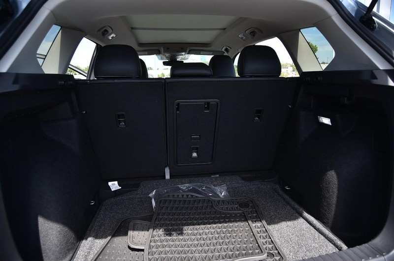 Volkswagen Taos Vehicle Image 25