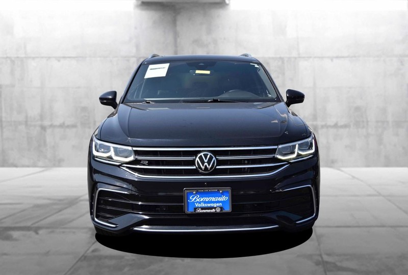 Volkswagen Tiguan Vehicle Image 04