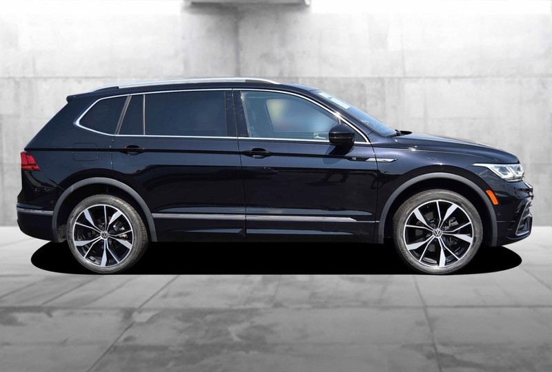 Volkswagen Tiguan Vehicle Image 05