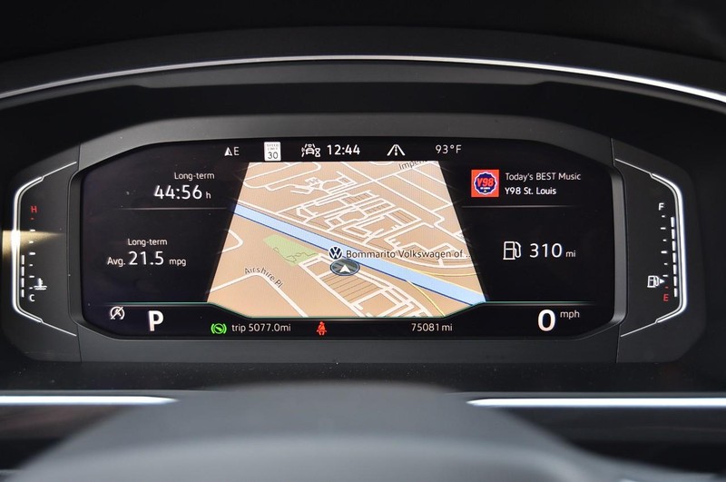 Volkswagen Tiguan Vehicle Image 12