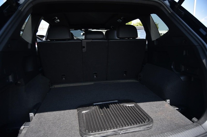 Volkswagen Tiguan Vehicle Image 27