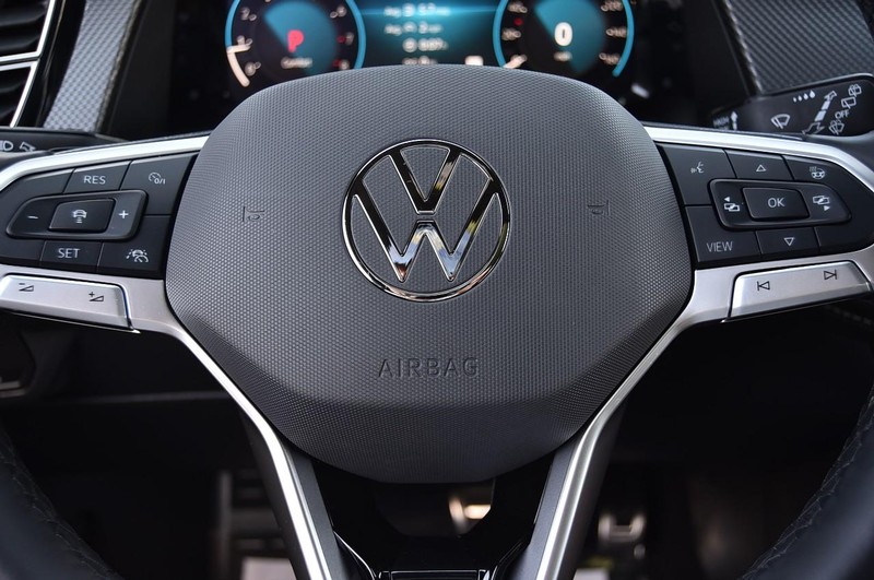 Volkswagen Atlas Cross Sport Vehicle Image 18