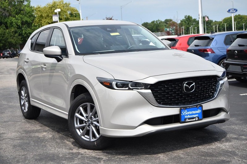 Mazda CX-5 Vehicle Image 02