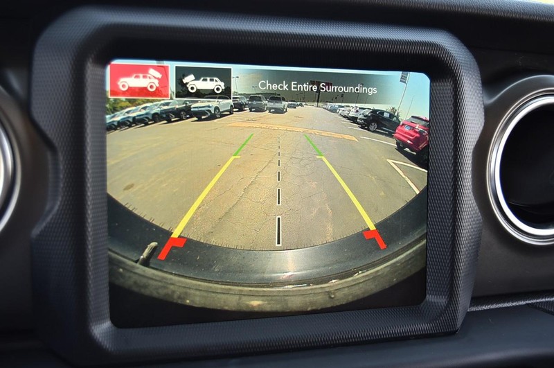 Jeep Wrangler Vehicle Image 12