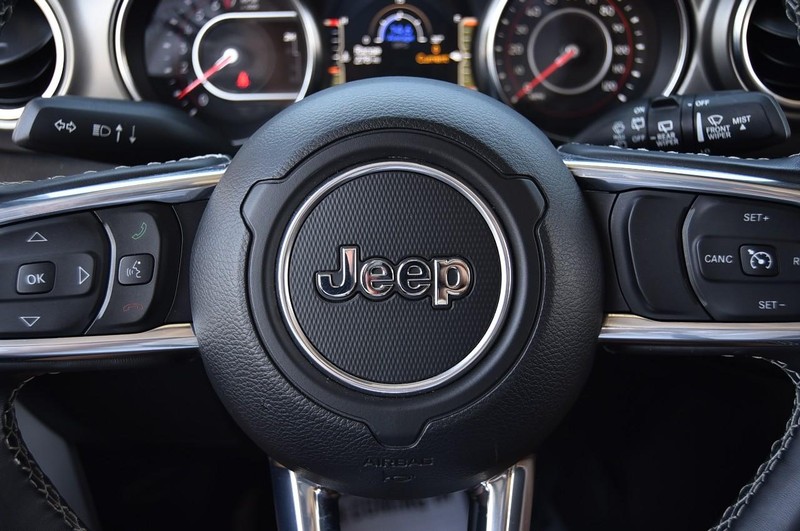 Jeep Wrangler Vehicle Image 19