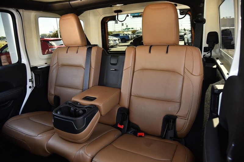 Jeep Wrangler Vehicle Image 22