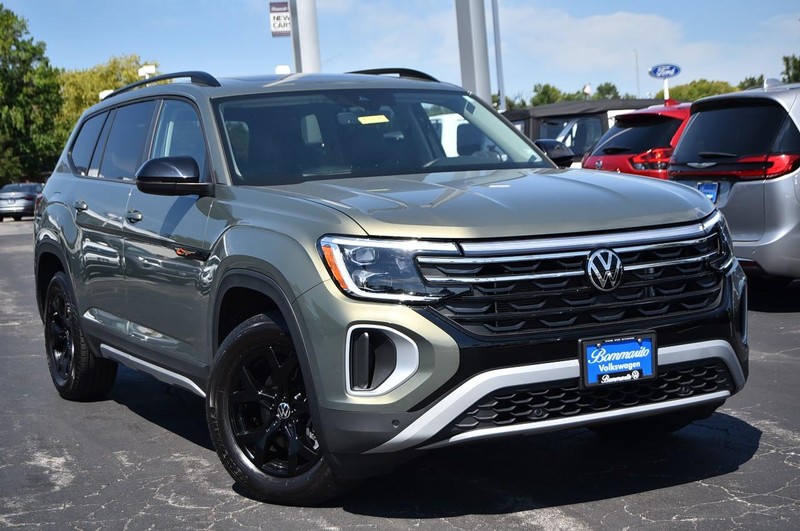 Volkswagen Atlas Vehicle Image 02