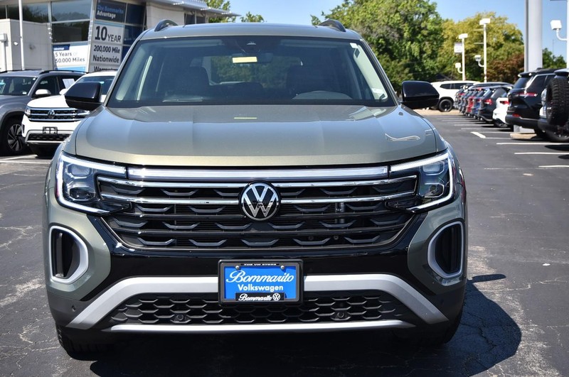 Volkswagen Atlas Vehicle Image 04