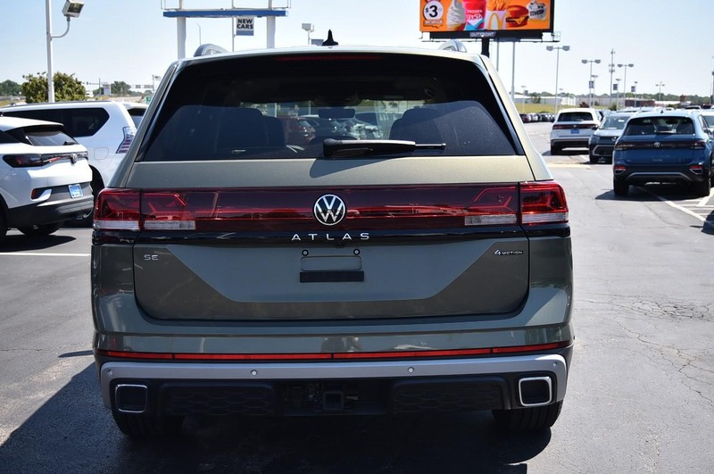 Volkswagen Atlas Vehicle Image 06