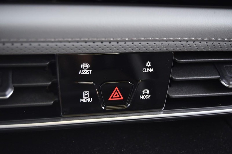 Volkswagen Atlas Vehicle Image 15