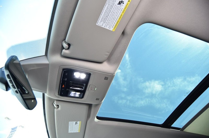 Volkswagen Atlas Vehicle Image 21