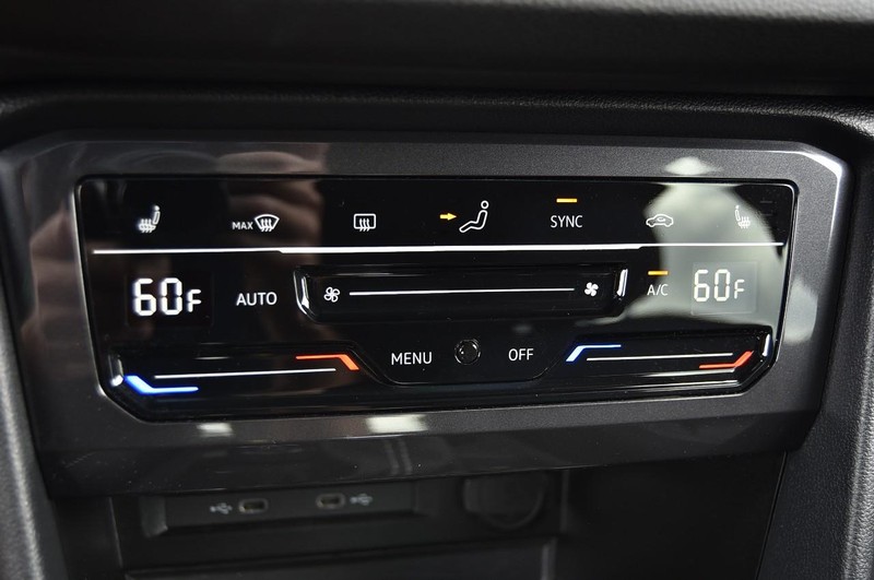 Volkswagen Tiguan Vehicle Image 15