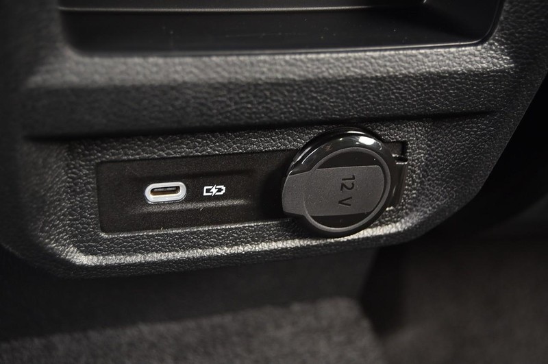 Volkswagen Tiguan Vehicle Image 25
