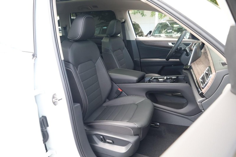 Volkswagen Atlas Vehicle Image 32
