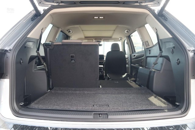 Volkswagen Atlas Vehicle Image 08