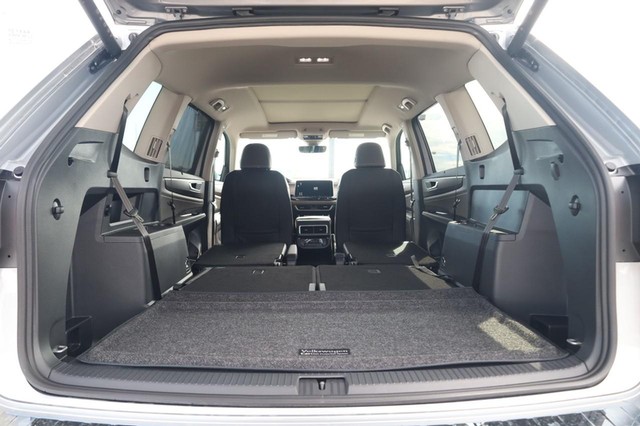 Volkswagen Atlas Vehicle Image 09