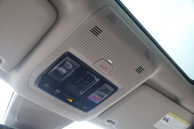 Volkswagen Atlas Vehicle Image 21