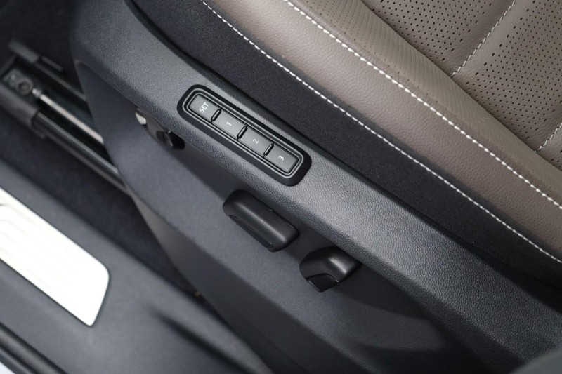Volkswagen Atlas Vehicle Image 12
