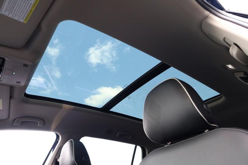 Volkswagen Atlas Vehicle Image 12