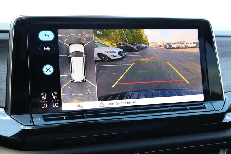 Volkswagen Atlas Vehicle Image 17
