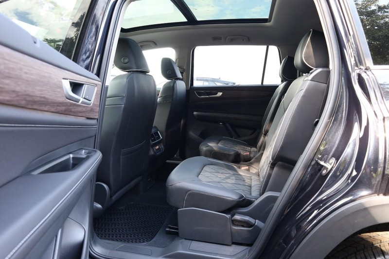 Volkswagen Atlas Vehicle Image 25