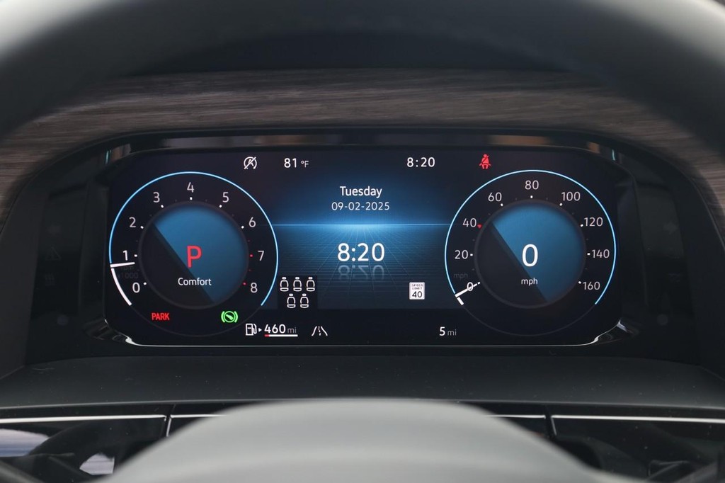 Volkswagen Atlas Vehicle Full-screen Gallery Image 15