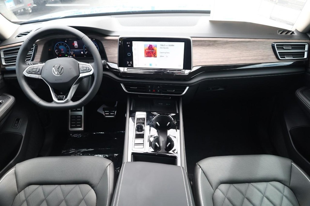 Volkswagen Atlas Vehicle Full-screen Gallery Image 28