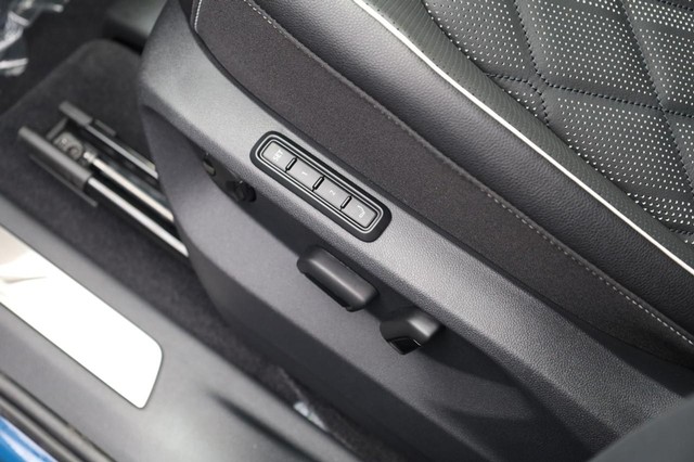 Volkswagen Atlas Vehicle Image 11