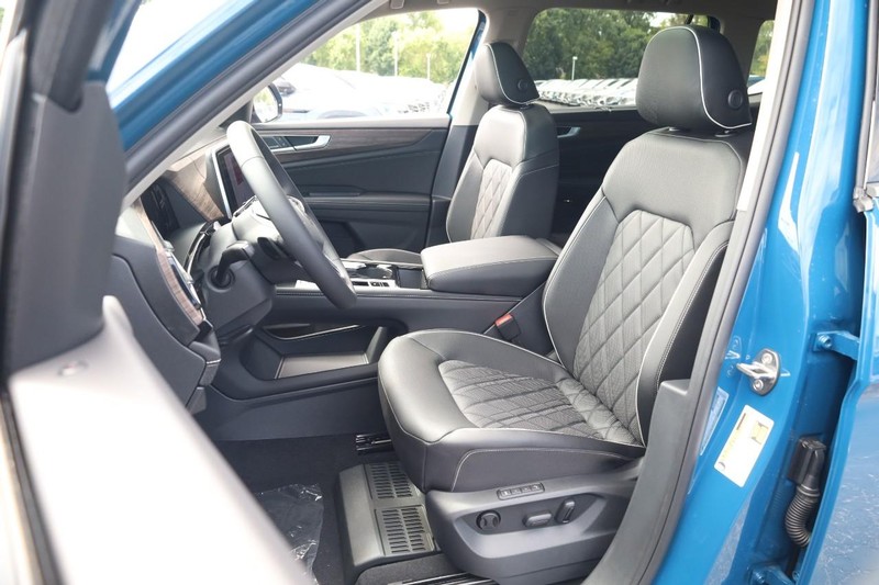 Volkswagen Atlas Vehicle Image 10