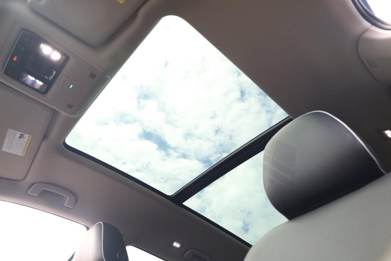 Volkswagen Atlas Vehicle Image 12