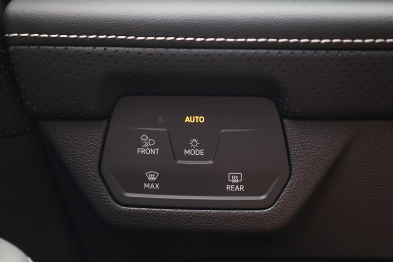 Volkswagen Atlas Vehicle Image 24