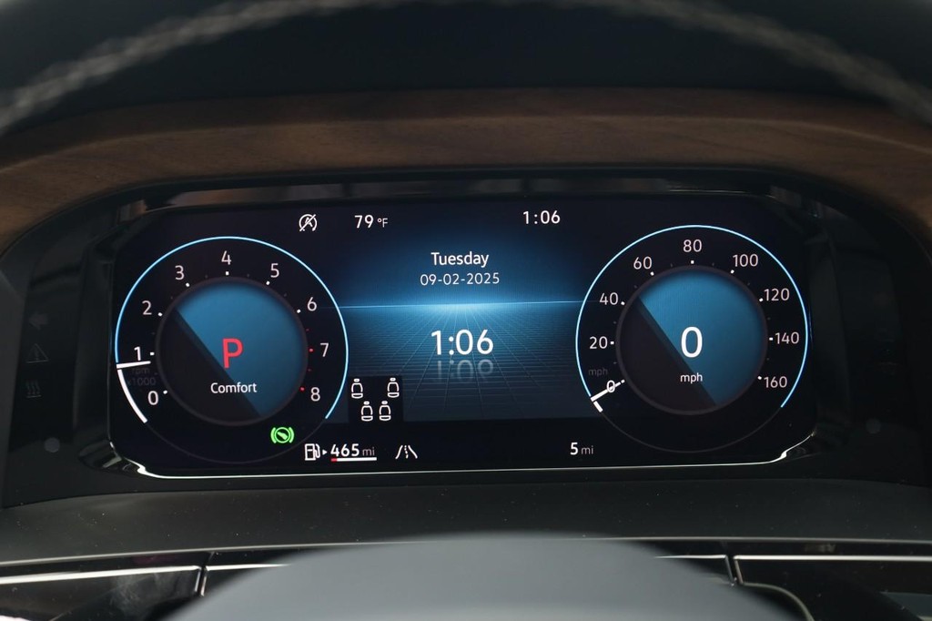 Volkswagen Atlas Vehicle Full-screen Gallery Image 14