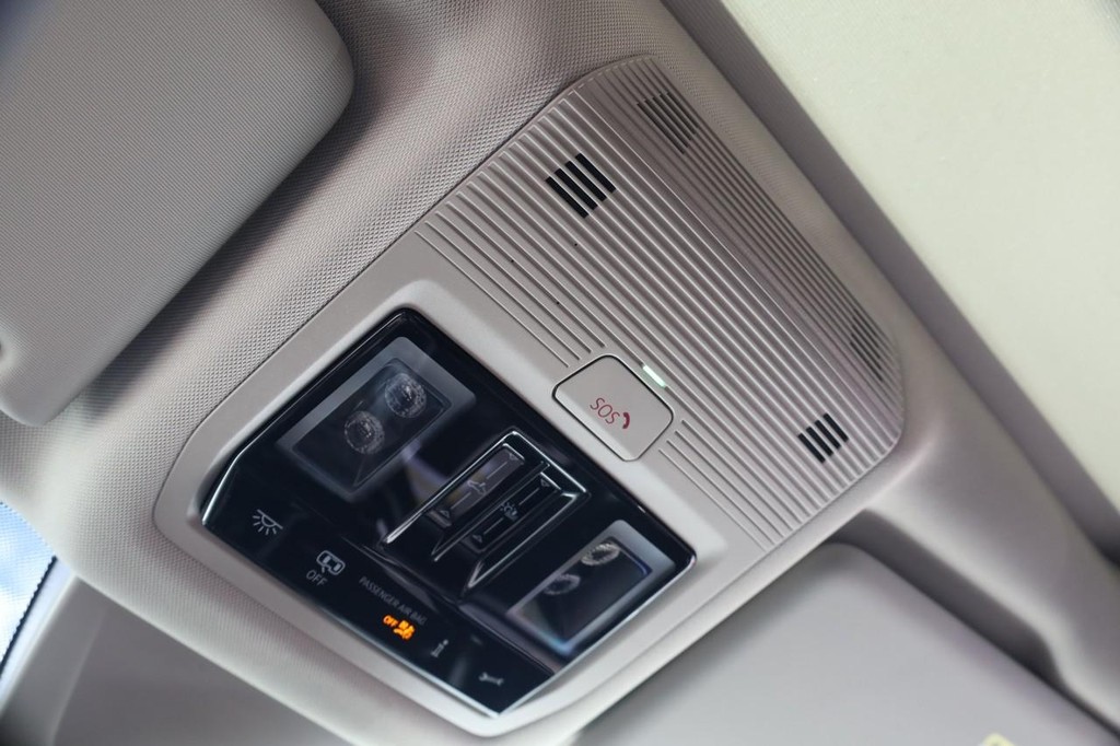 Volkswagen Atlas Vehicle Full-screen Gallery Image 20