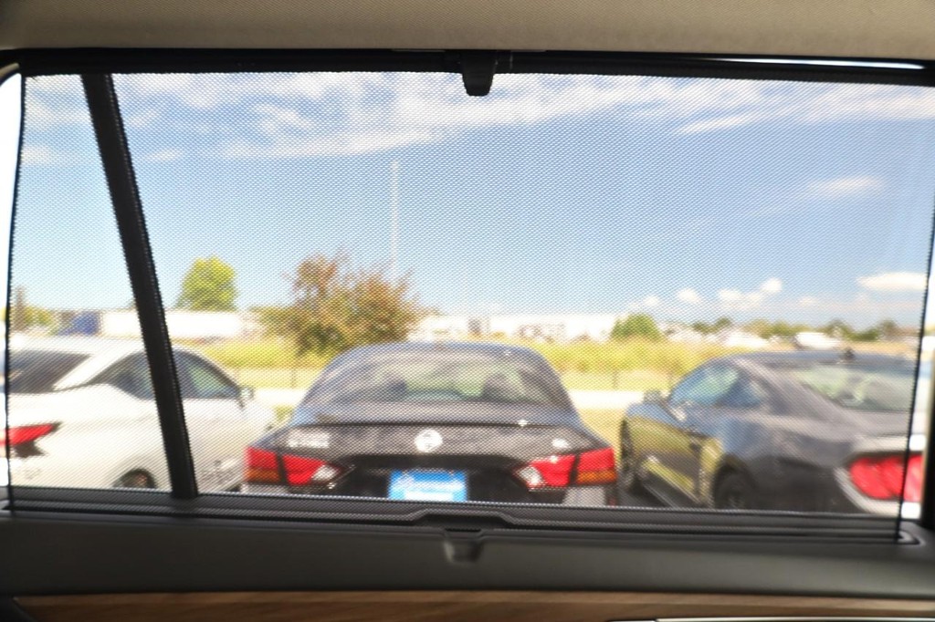 Volkswagen Atlas Vehicle Full-screen Gallery Image 28