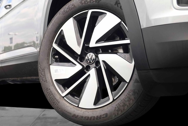 Volkswagen Atlas Vehicle Image 03