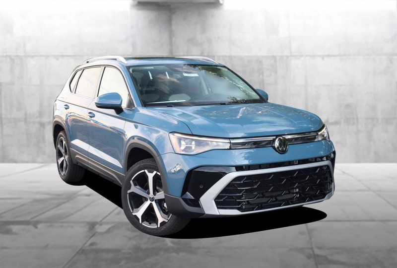 Volkswagen Taos Vehicle Image 02