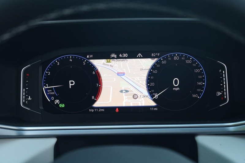 Volkswagen Taos Vehicle Image 12