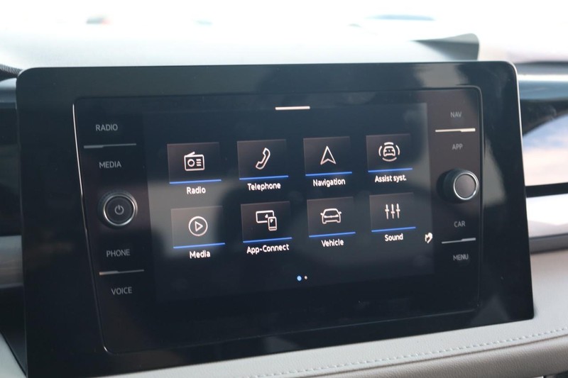Volkswagen Taos Vehicle Image 13