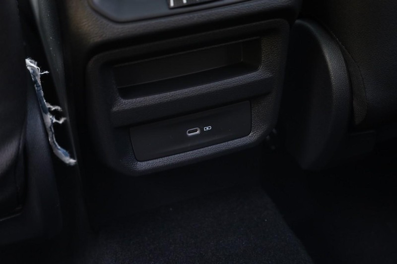 Volkswagen Taos Vehicle Image 23